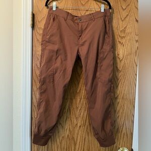 Prana sky canyon jogger sz 8